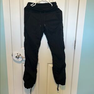 Lululemon Dancer Pants - LINED